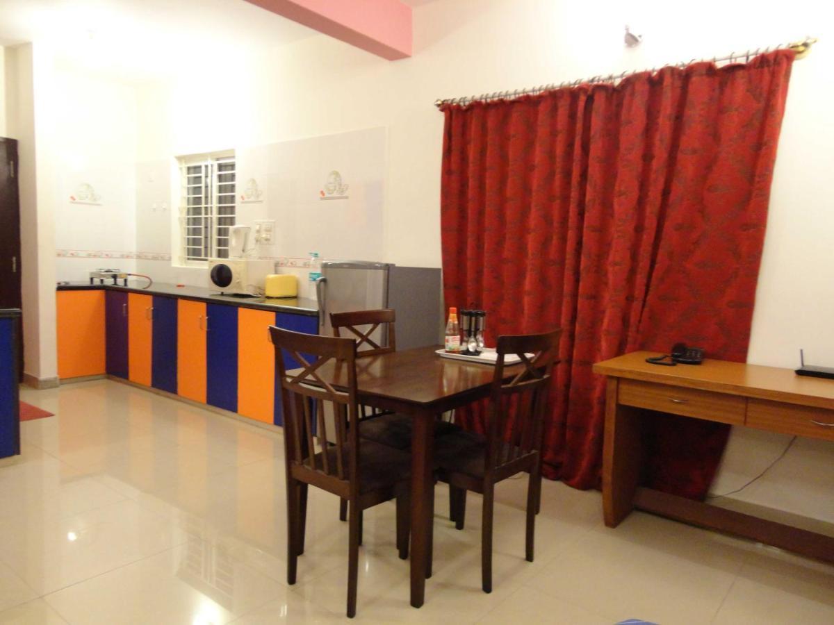 Premium Serviced Apartments Бангалор Экстерьер фото